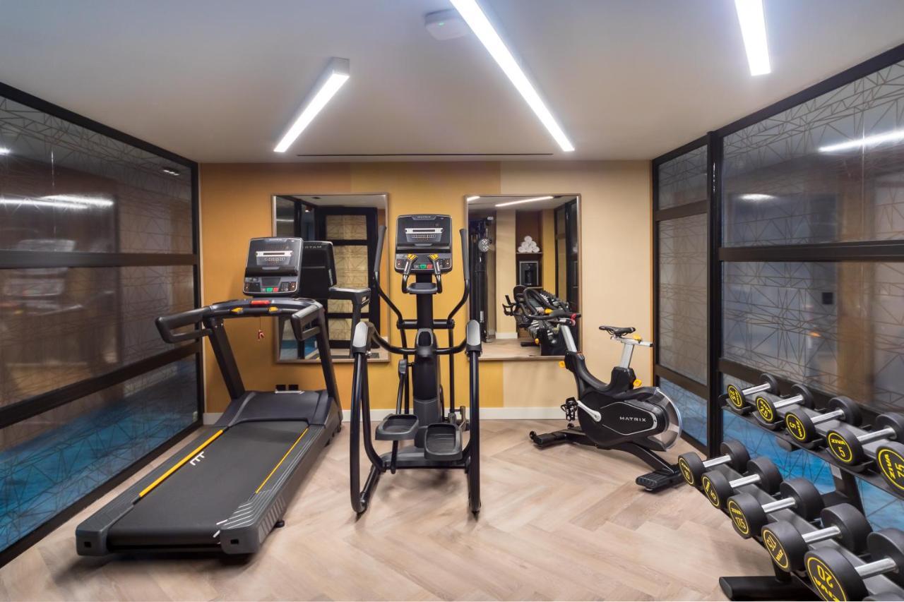 Barcelo Funchal Oldtown 호텔 외부 사진 The gym at the hotel
