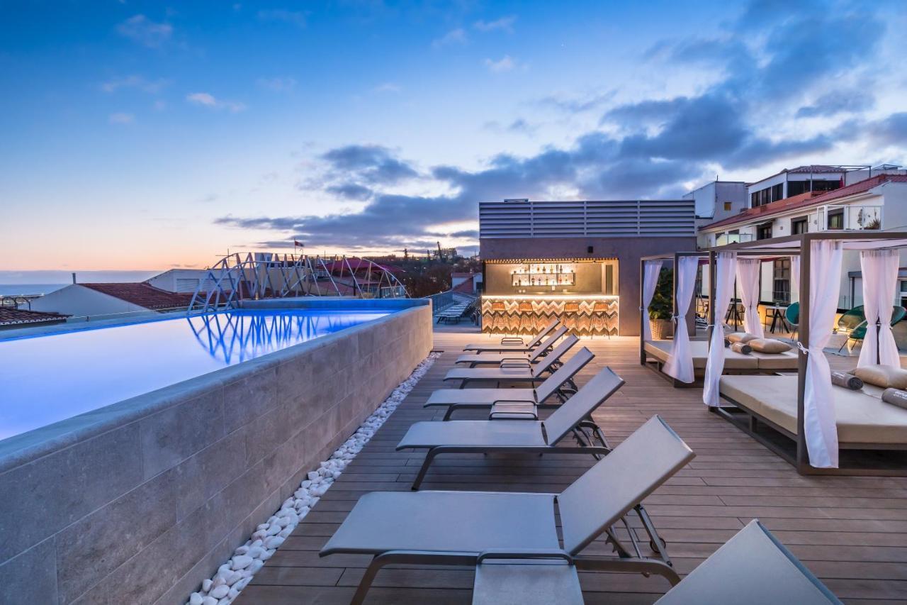 Barcelo Funchal Oldtown 호텔 외부 사진 Rooftop pool at the hotel
